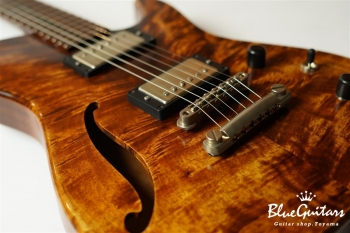 Cirrus Curvedtop hollow - Organic Texture