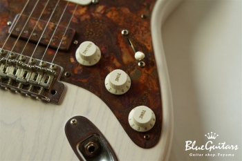 Model S. Patina #107 Light Aged - White Blonde with Copper Red