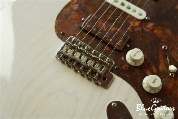 Model S. Patina #107 Light Aged - White Blonde with Copper Red