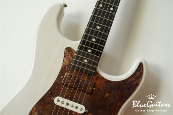 Model S. Patina #107 Light Aged - White Blonde with Copper Red