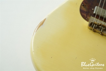 IRIS Standard #105 - Vintage White with Copper Red