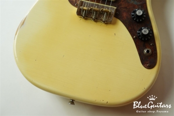 IRIS Standard #105 - Vintage White with Copper Red