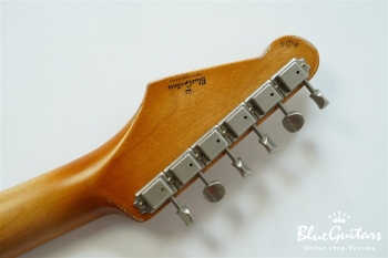 IRIS Standard #105 - Vintage White with Copper Red