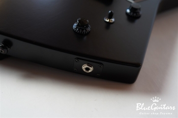 Explorer B-2 - Satin Ebony