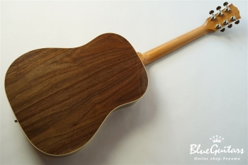 J-45 Studio Walnut - Antique Walnut