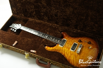 Private Stock Paul’s Graphite Guitar #5537 - Honey Gold Smoked Burst