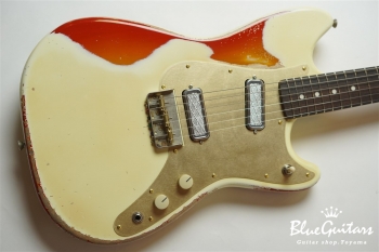 IRIS #102 - Vintage White over Cherry Sunburst 