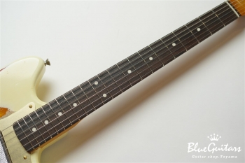 IRIS #102 - Vintage White over Cherry Sunburst 