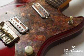 IRIS #104 - Black Cherry Metallic over Copper Red 