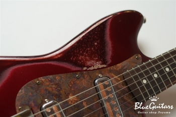 IRIS #104 - Black Cherry Metallic over Copper Red 