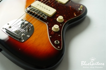 American Vintage ’62 Jazzmaster - 3-Color Sunburst