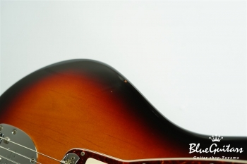 American Vintage ’62 Jazzmaster - 3-Color Sunburst