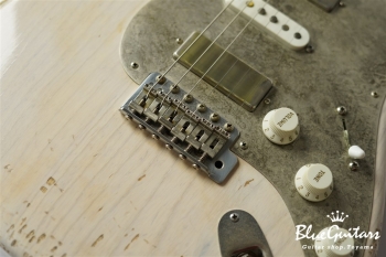 Model S. #043 Heavy Aged - White Blonde with Antique Silver