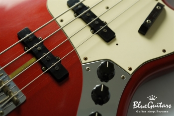 1962 Jazz Bass - Candy Apple Red / Matching Head