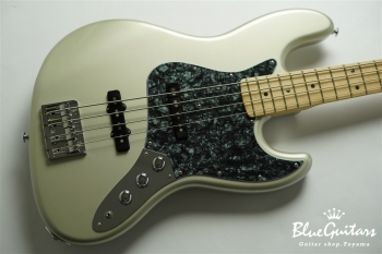 BETA J4 - Inca Silver