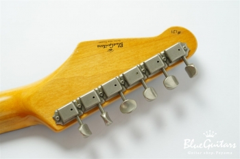 IRIS #121 - Mercedes Blue Metallic over Olympic White