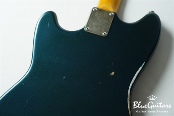 IRIS #121 - Mercedes Blue Metallic over Olympic White