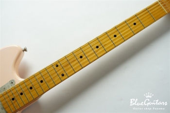 IRIS #122 - Shell Pink over Olympic White