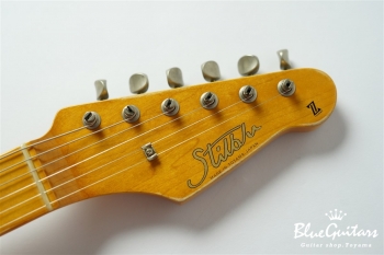 IRIS #122 - Shell Pink over Olympic White