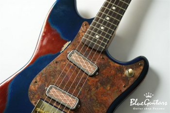 IRIS #120 - Dark Lake Placid Blue Metallic over Copper Red