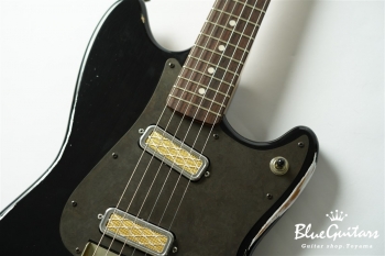 IRIS #115 - Black over White