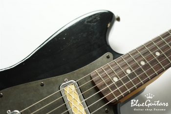 IRIS #115 - Black over White