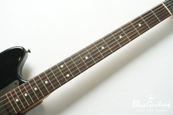 IRIS #115 - Black over White