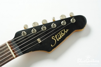 IRIS #115 - Black over White