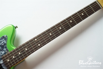 Model JM. Glassy #092 - Lime Green Metallic