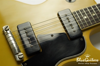 Portrait Line No.1 Special / TV Yellow #1 038