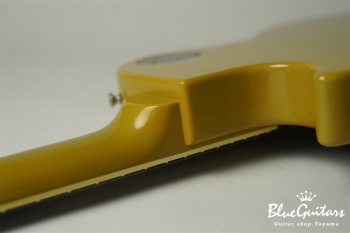 Portrait Line No.1 Special / TV Yellow #1 038