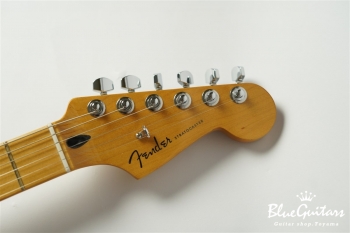 Player Plus Stratocaster - Tequila Sunrise