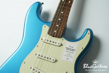 2021 Collection Made in Japan Traditional 60s Stratocaster Roasted Neck - Lake Placid Blue