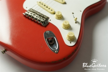 Vintera Road Worn 50s Stratocaster - Fiesta Red