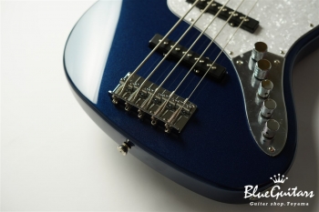 WJB5-580/R-Act - Dark Lake Placid Blue