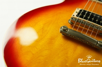 1997年製 Les Paul Classic - Heritage Cherry Sunburst