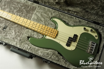 American Professional Precision Bass V - Antique Olive