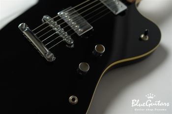 Made in Japan Modern Jazzmaster - Black
