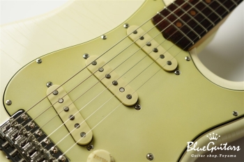 g7-ST / Rosewood Lightly Aged - Olympic White