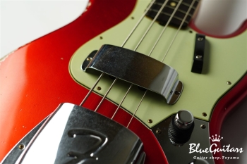 1960 Jazz Bass Relic - Candy Apple Red