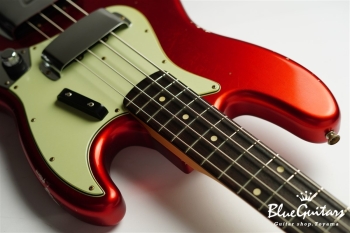 1960 Jazz Bass Relic - Candy Apple Red