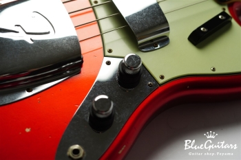 1960 Jazz Bass Relic - Candy Apple Red