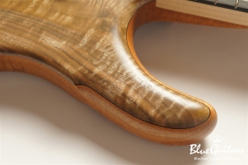 SHB5 CUSTOM Claro Walnut / Mahogany / Ebony F.B. Half. Matt.