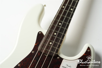 Made in Japan Traditional 60s Jazz Bass - Olympic White