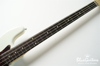 Made in Japan Traditional 60s Jazz Bass - Olympic White