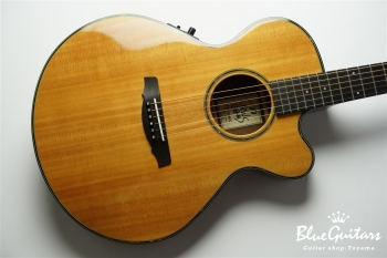 Crews Maniac Sound ES-1500C - Natural | Blue Guitars Online Store