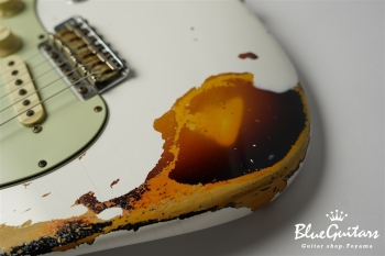 1960 Stratocaster Relic (Multi Layering Over Color & Aging Modified) - 3Color Sunburst