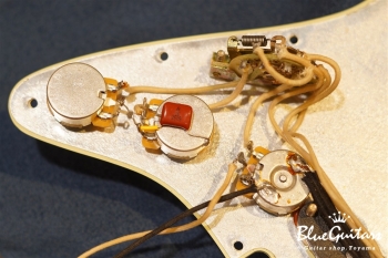1960 Stratocaster Relic (Multi Layering Over Color & Aging Modified) - 3Color Sunburst