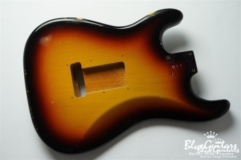 1960 Stratocaster Relic (Multi Layering Over Color & Aging Modified) - 3Color Sunburst
