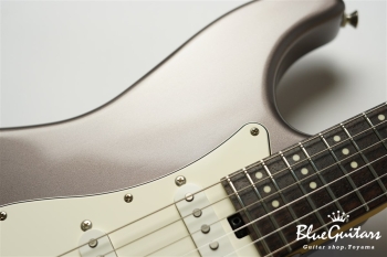 S Model / R-MH - Dolphin Gray Metallic